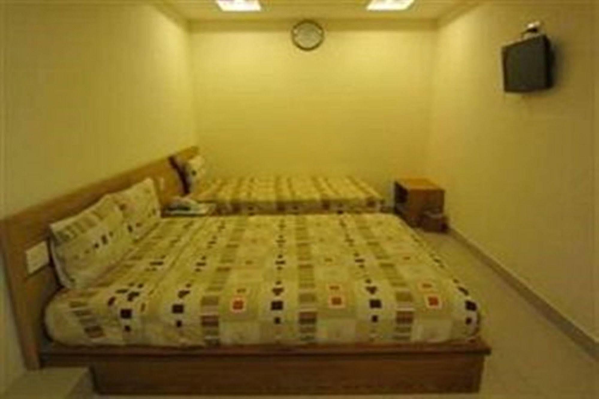 Song Anh Hotel 1 Хошимін Екстер'єр фото
