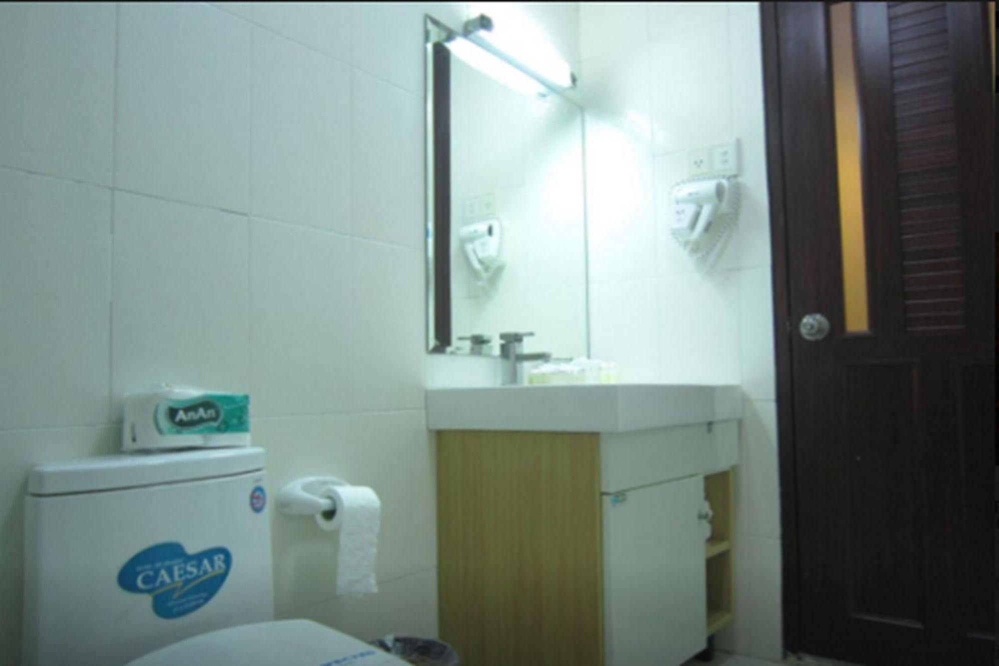 Song Anh Hotel 1 Хошимін Екстер'єр фото