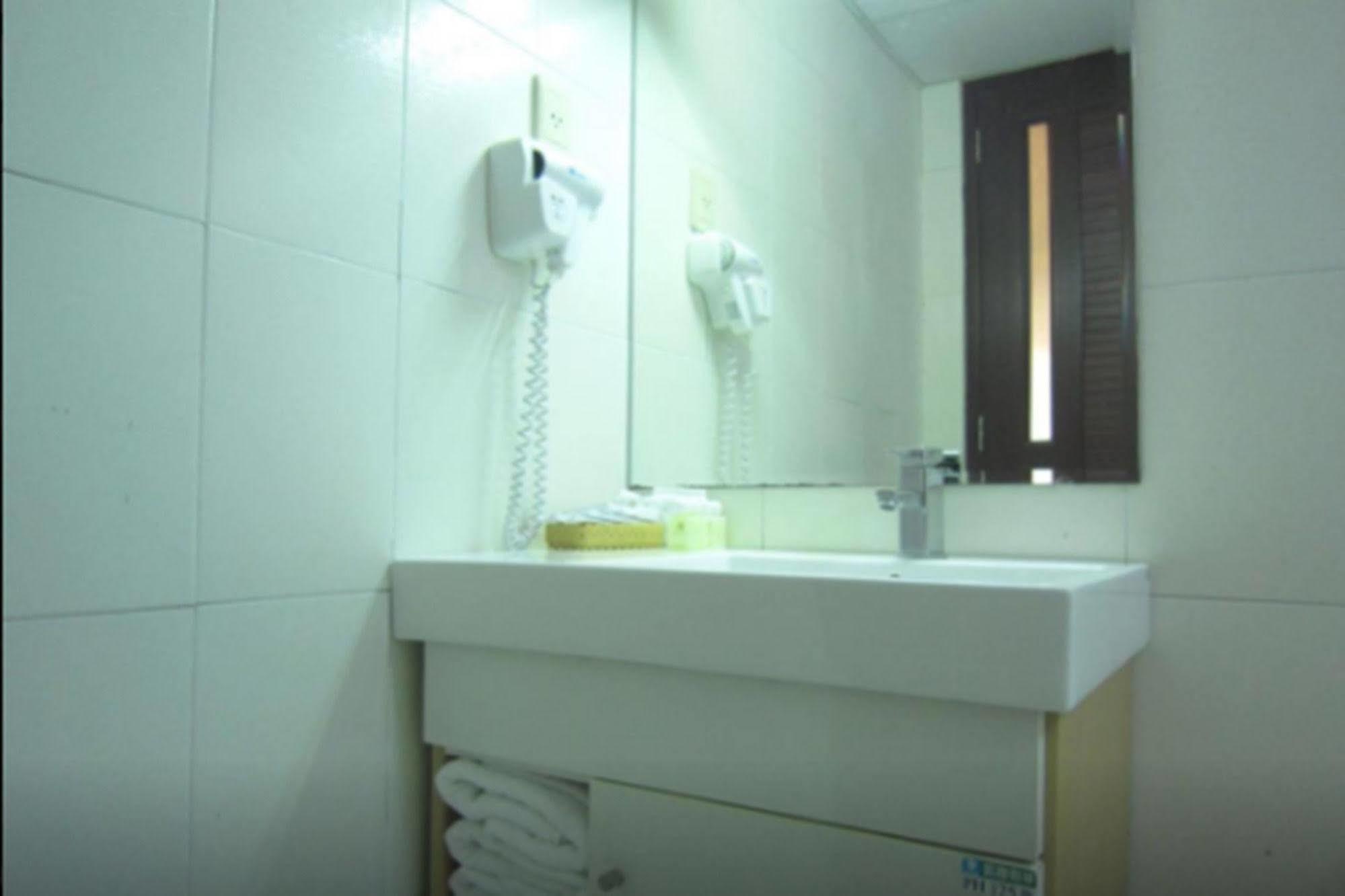 Song Anh Hotel 1 Хошимін Екстер'єр фото