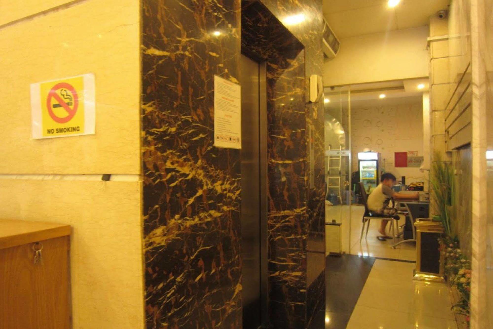 Song Anh Hotel 1 Хошимін Екстер'єр фото